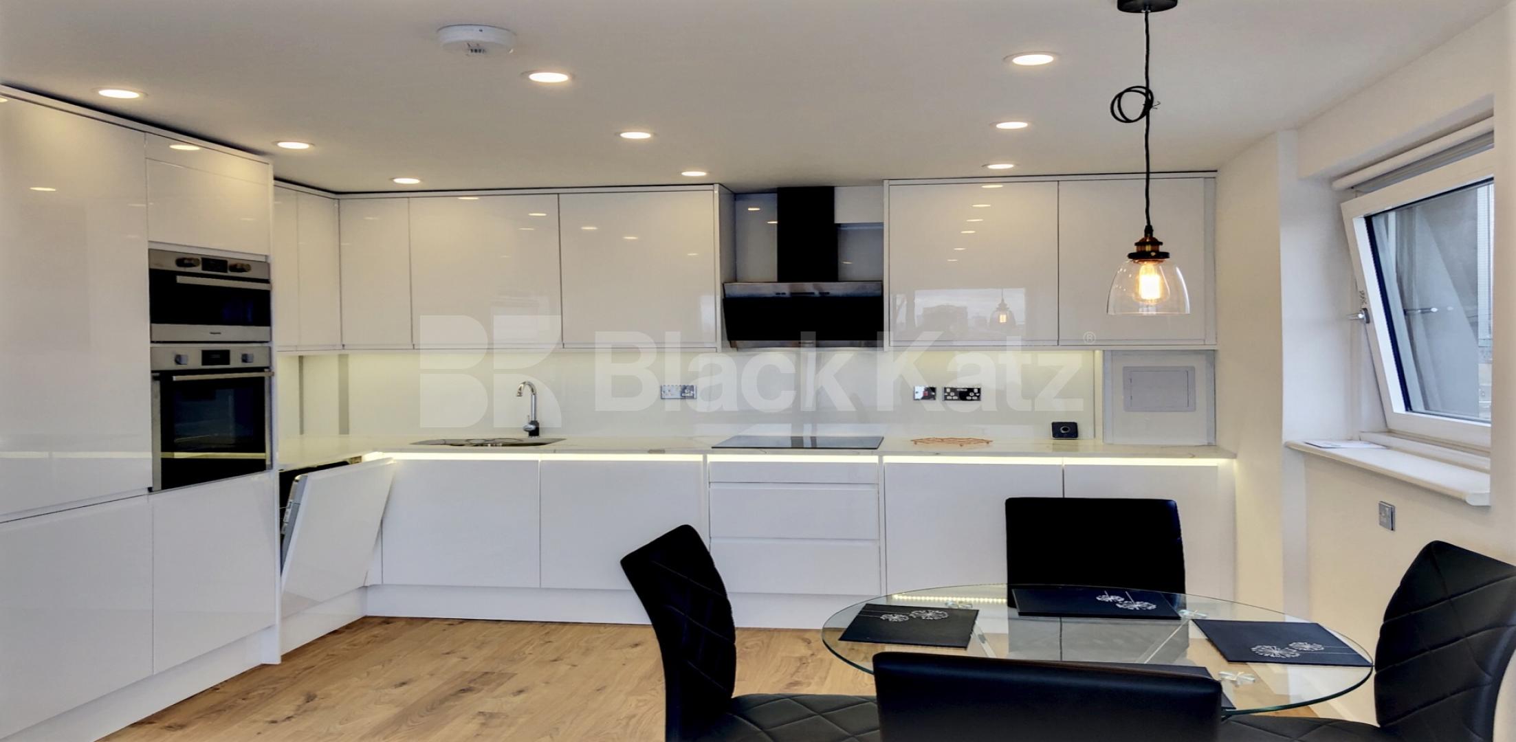 			UNDER OFFER  (Includes Water Rates). , 1 Bedroom, 1 bath, 1 reception Apartment			 Denning Point. Commercial Street., Aldgate 